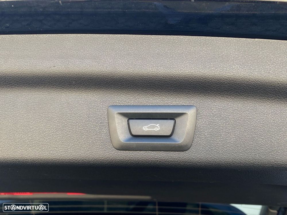 BMW iX1 eDrive20 xLine - 20