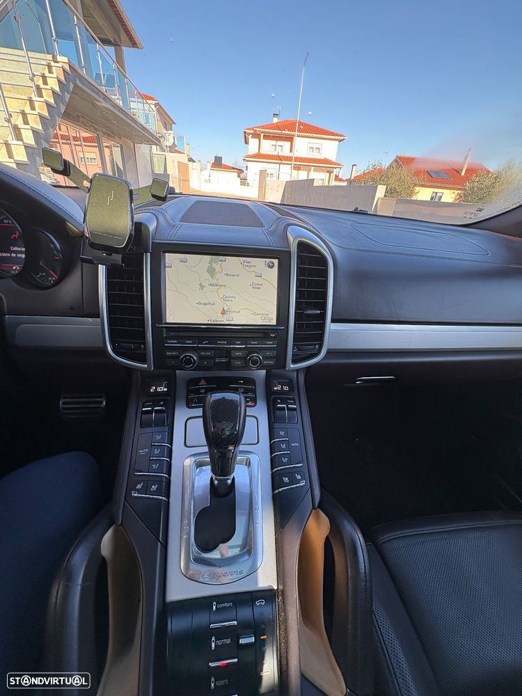 Porsche Cayenne S - 24