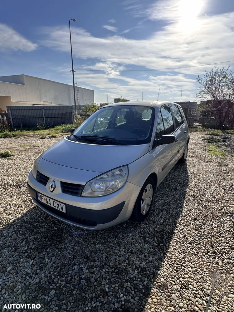Renault Scenic II 1.5dCi Confort Dynamique - 1