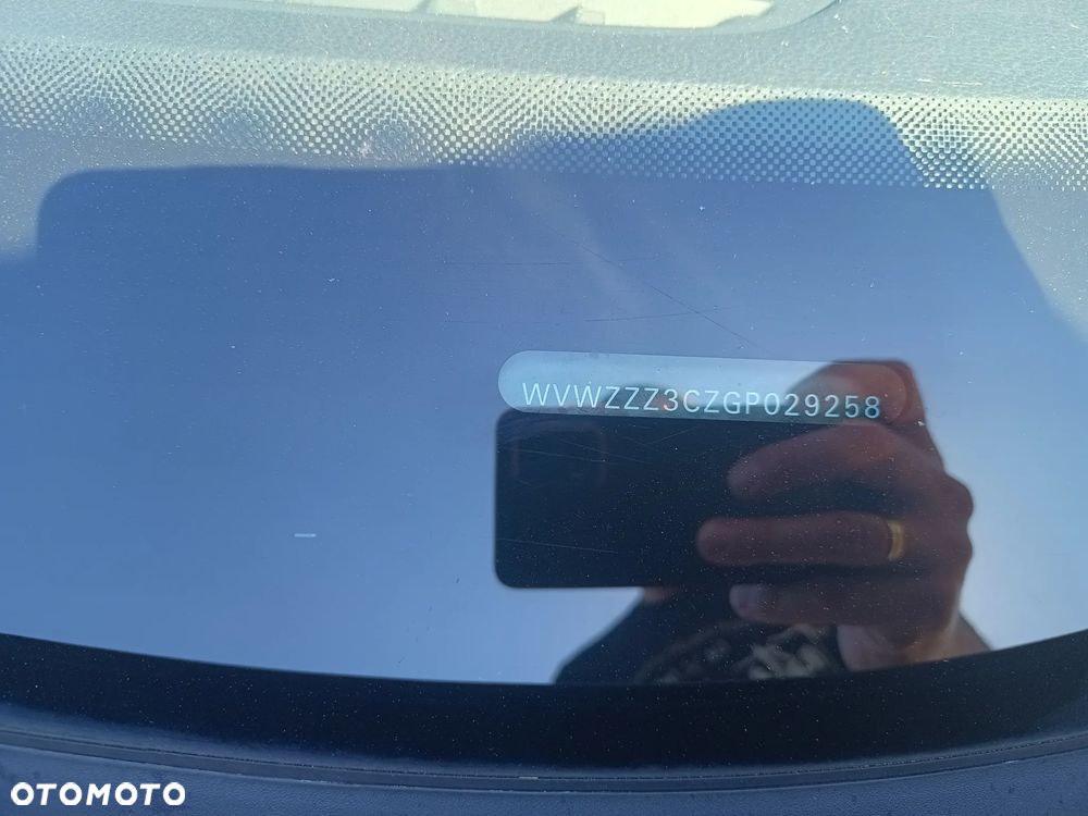 Volkswagen Passat 2.0 TDI BMT Trendline - 16