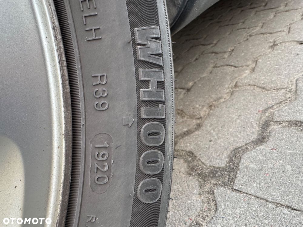 Volvo S60 2.4 D - 23