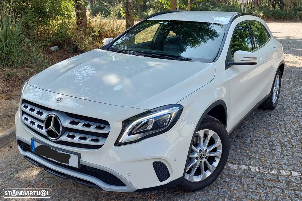 Mercedes-Benz GLA 180 - 1