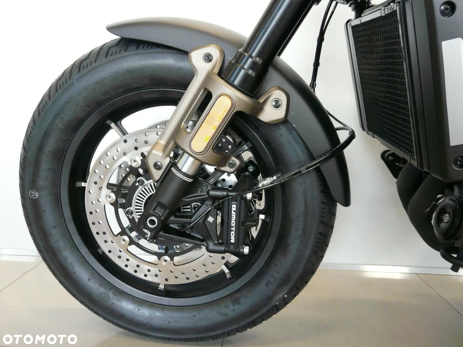 QJMOTOR SRV 700 - 22
