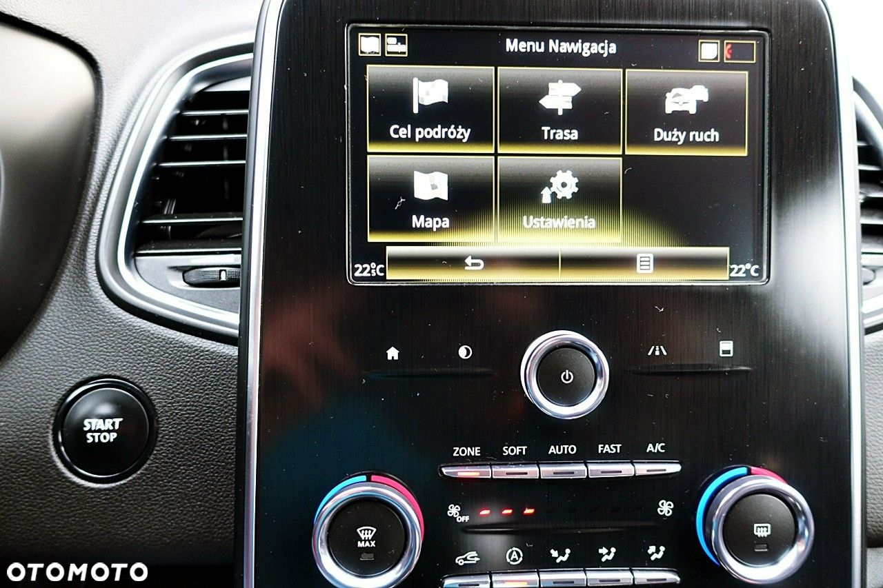 Renault Grand Scenic - 32