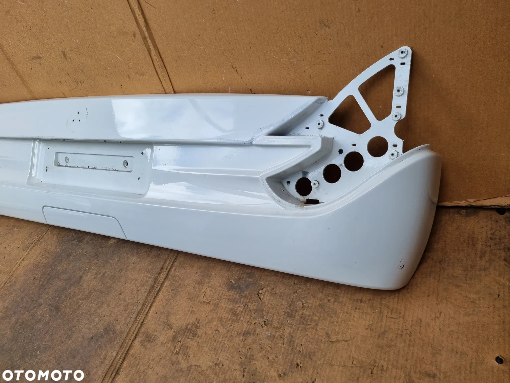 KAMPER MERCEDES HYMER ZDERZAK TYLNY TYL - 2