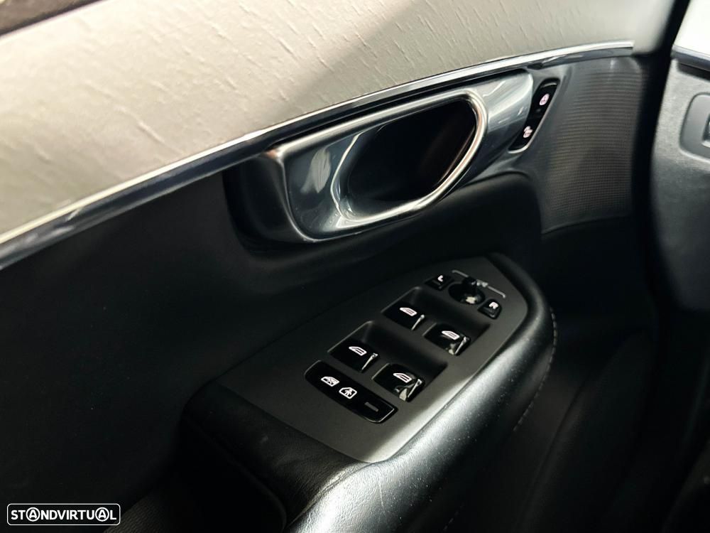 Volvo XC 90 T8 AWD Twin Engine Geartronic Inscription - 45