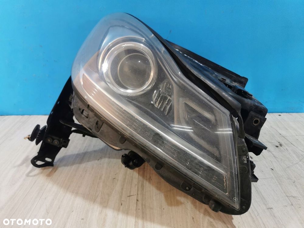 Mercedes C-Klasa W204 lift lampa prawa reflektor Bi-xenon skrętna komplet - 2