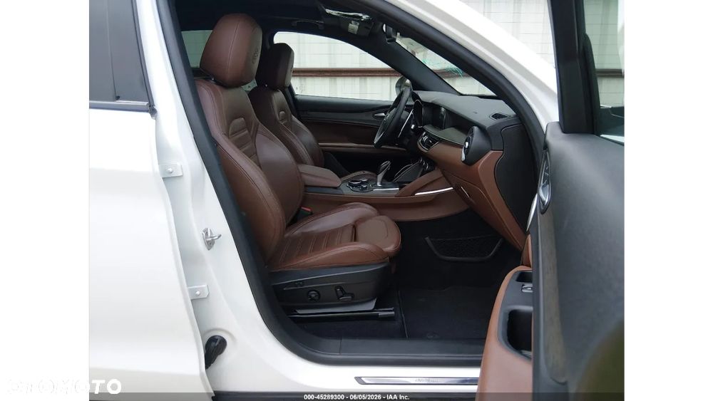 Alfa Romeo Stelvio 2.0 Turbo TI Q4 - 8