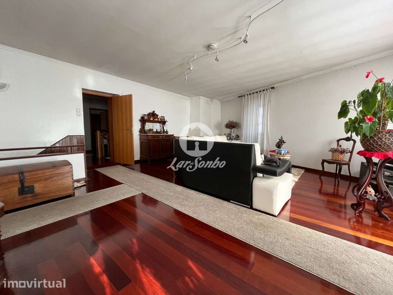 Moradia T4 c/ comércio inserida em terreno c/ 1479m2 em Amorim, Póv... - Grande imagem: 2/19