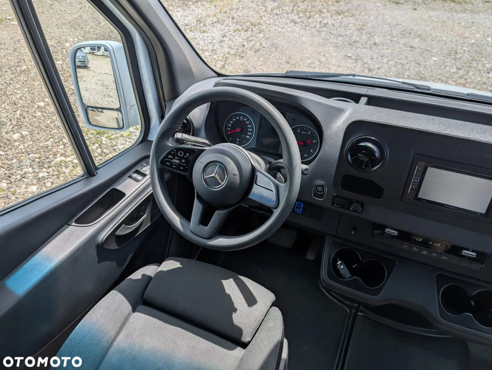 Mercedes-Benz Sprinter 517 - 14