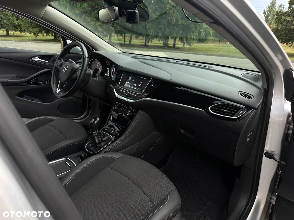 Opel Astra 1.6 CDTI Elite - 11