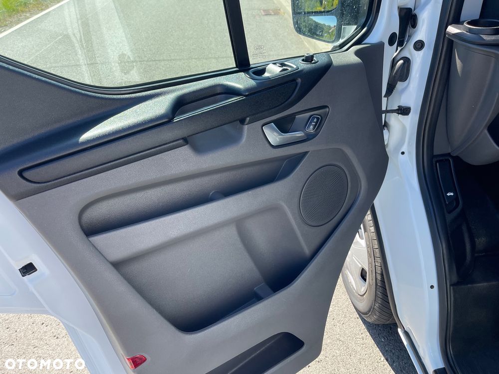 Ford Transit Custom - 19