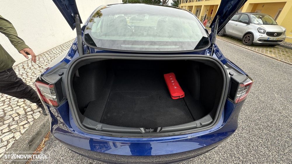 Tesla Model 3 - 16