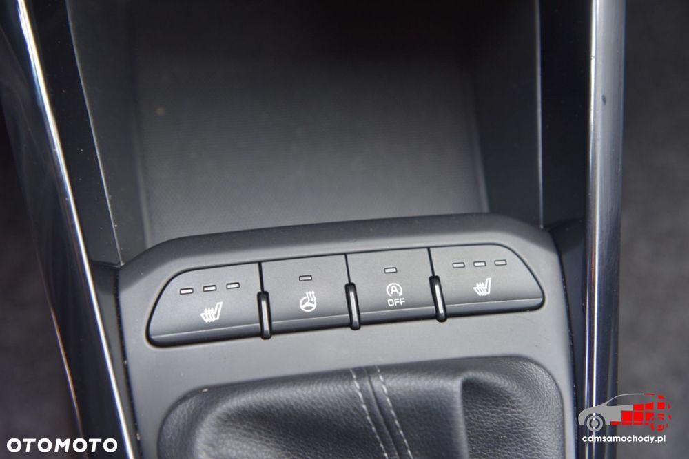 Kia Stonic - 31