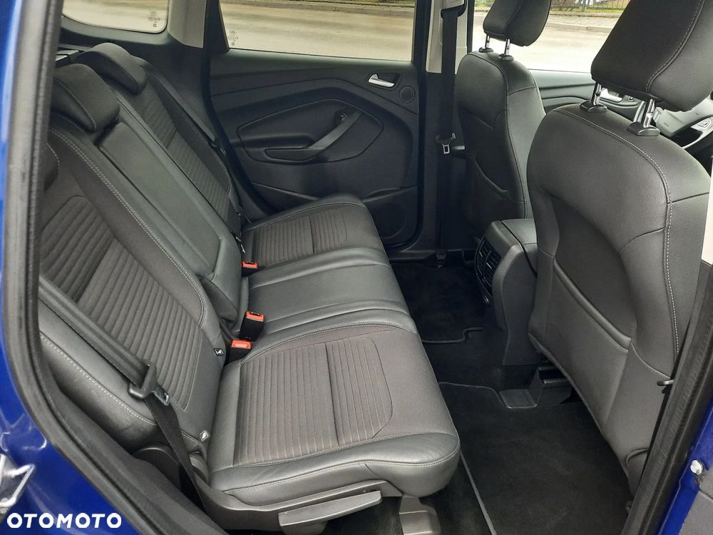 Ford Kuga 2.0 TDCi 2x4 Titanium - 11