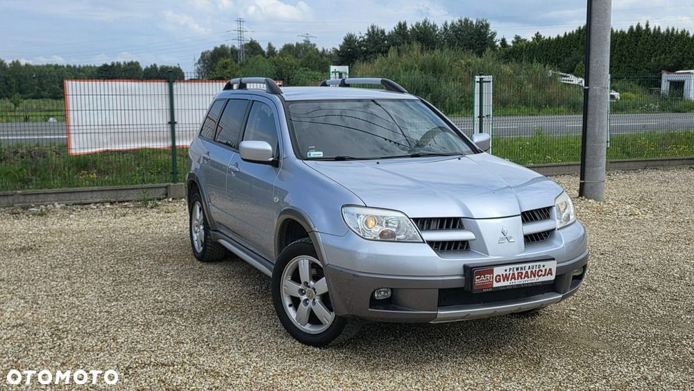 Mitsubishi Outlander - 3