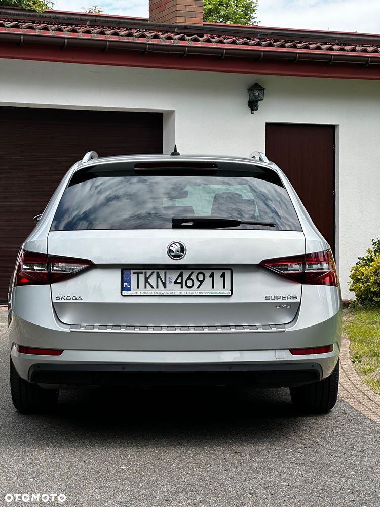 Skoda Superb 2.0 TDI 4x4 L&K DSG - 8