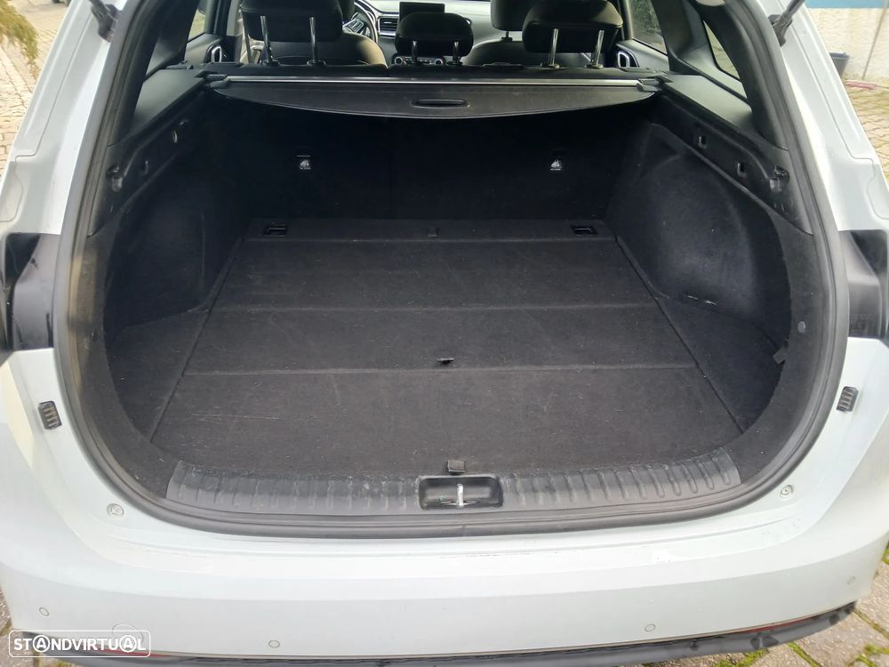 Kia Ceed SW 1.6 CRDi TX+SRF - 6
