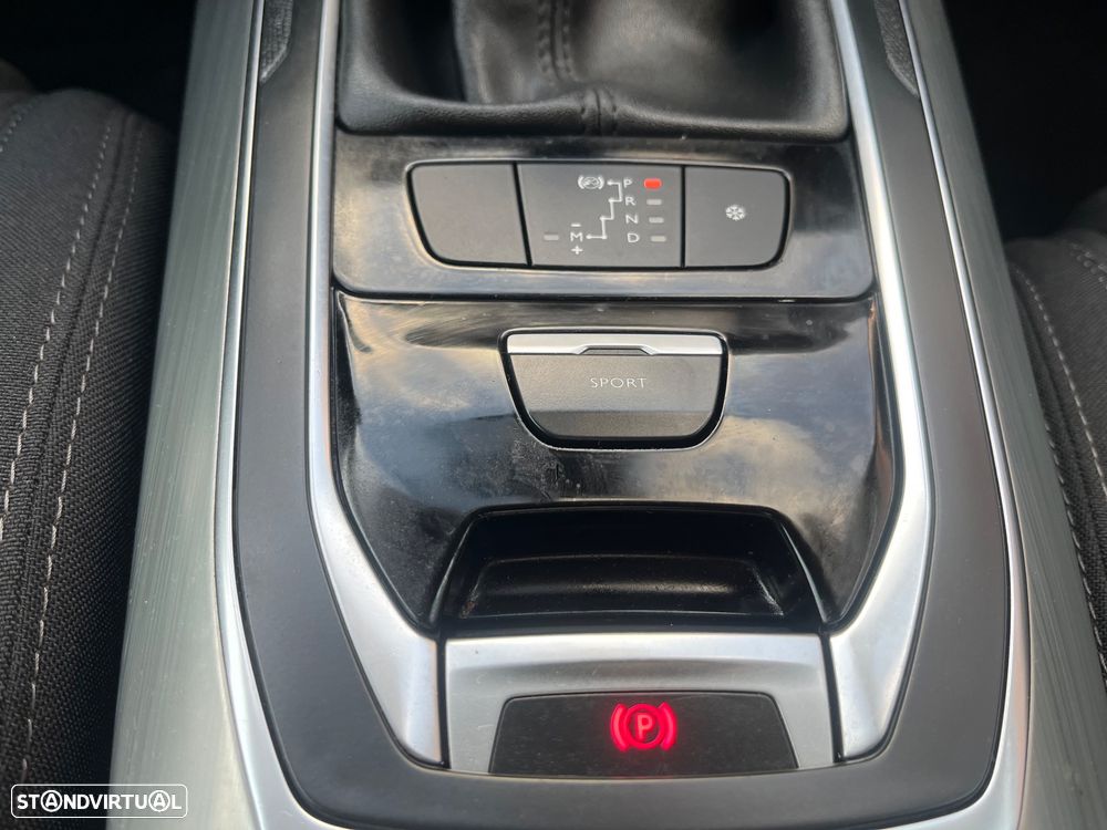 Peugeot 308 PureTech 130 GPF EAT8 Stop & Start Allure - 15