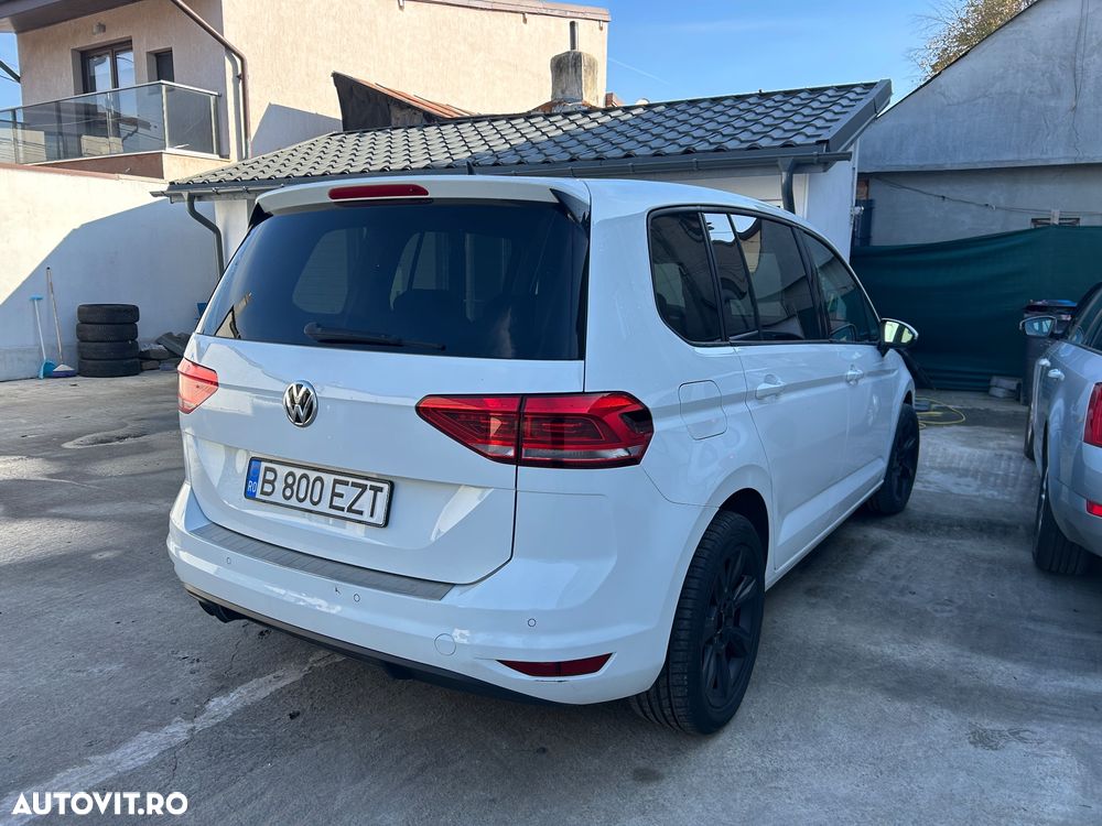 VOLKSWAGEN Touran 2017 — imagine 2