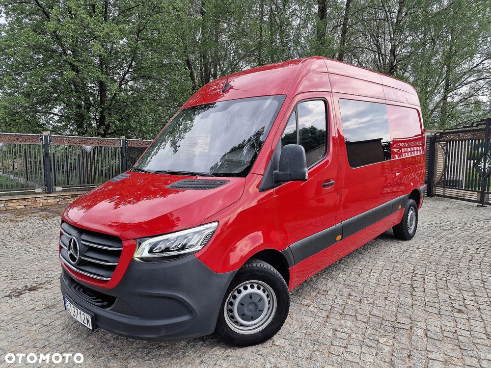 Mercedes-Benz Sprinter - 2