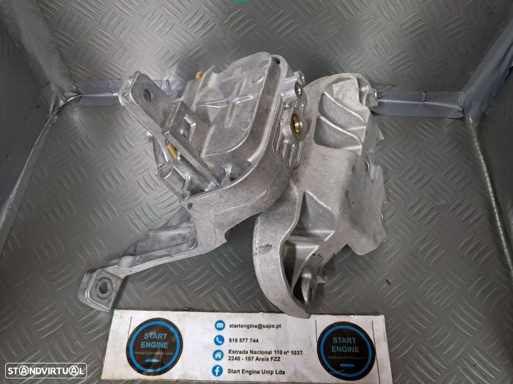 Apoio de Motor Mercedes Classe A W177 Classe B W247 Hibrido a Gasolina ref A2472402800 - 1