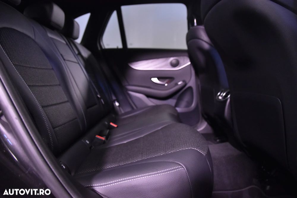 Mercedes-Benz GLC - 13