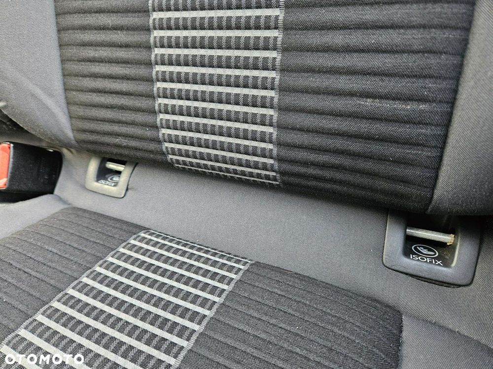 Volkswagen Golf 1.9 TDI United - 18