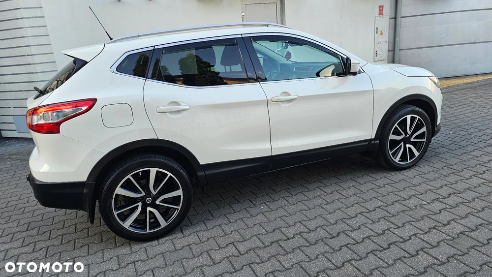 Nissan Qashqai 1.6 DCi Black Edition Xtronic EU6 - 14