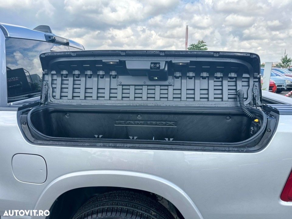 Dodge RAM - 10