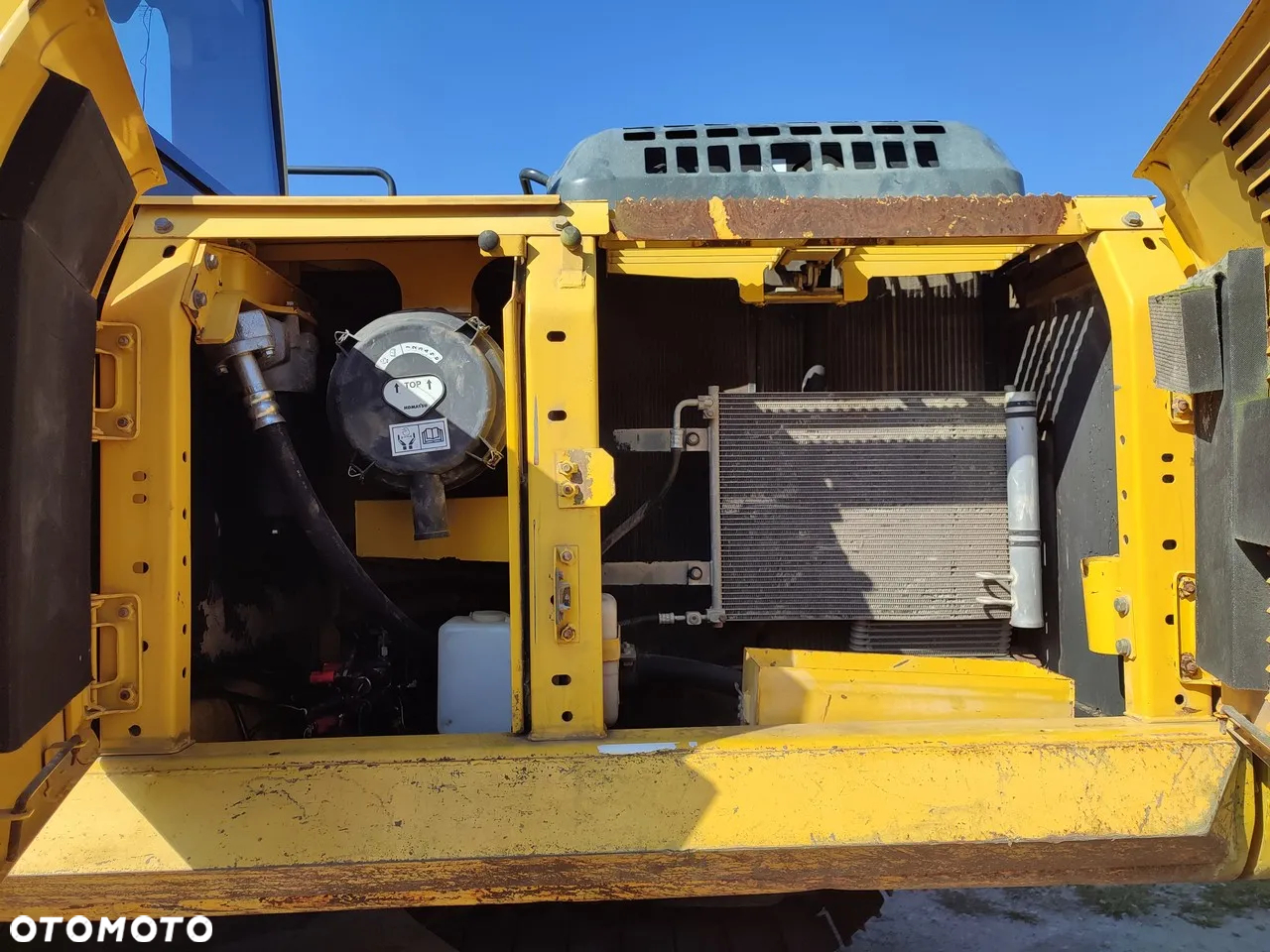 Komatsu PC 210 LC-8 - 18