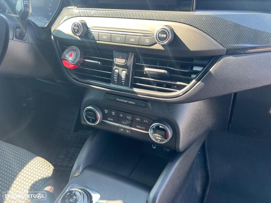 Ford Focus SW 1.5 TDCi EcoBlue Connected Aut. - 10