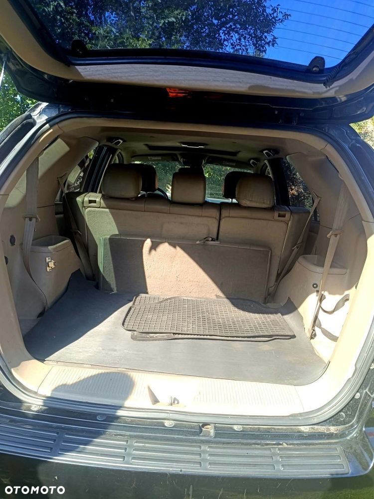 Kia Sorento - 4
