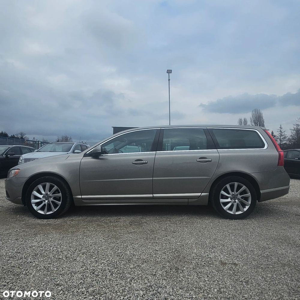 Volvo V70 - 10