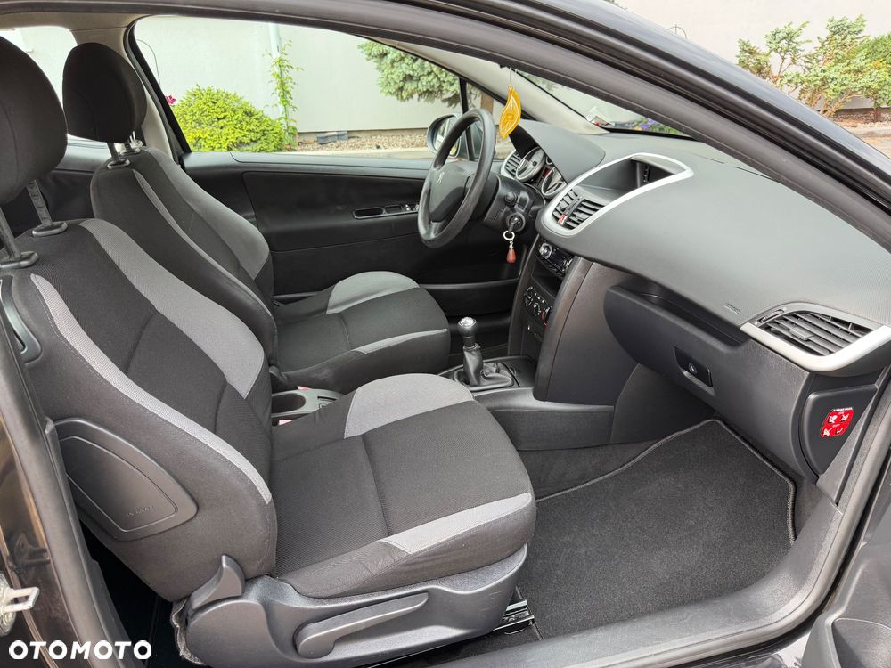 Peugeot 207 70 HDi FAP Tendance - 11