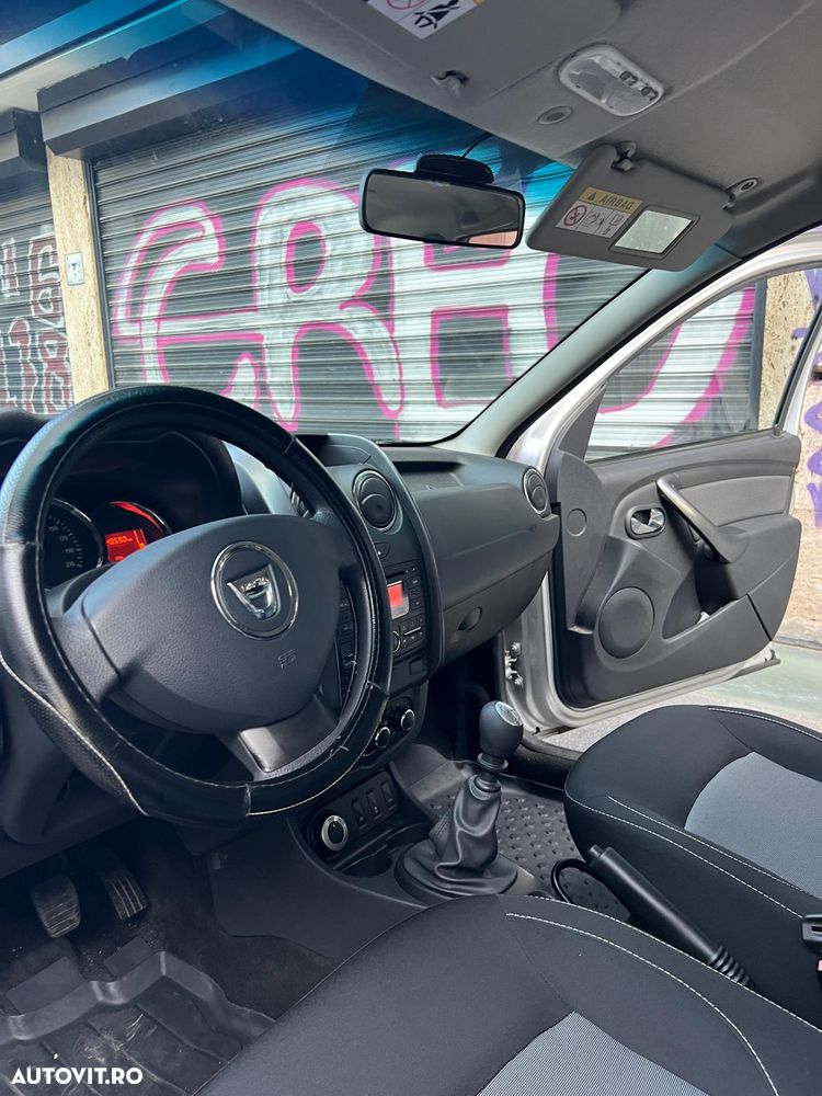 Dacia Duster 1.5 dCi 4x4 Laureate - 8