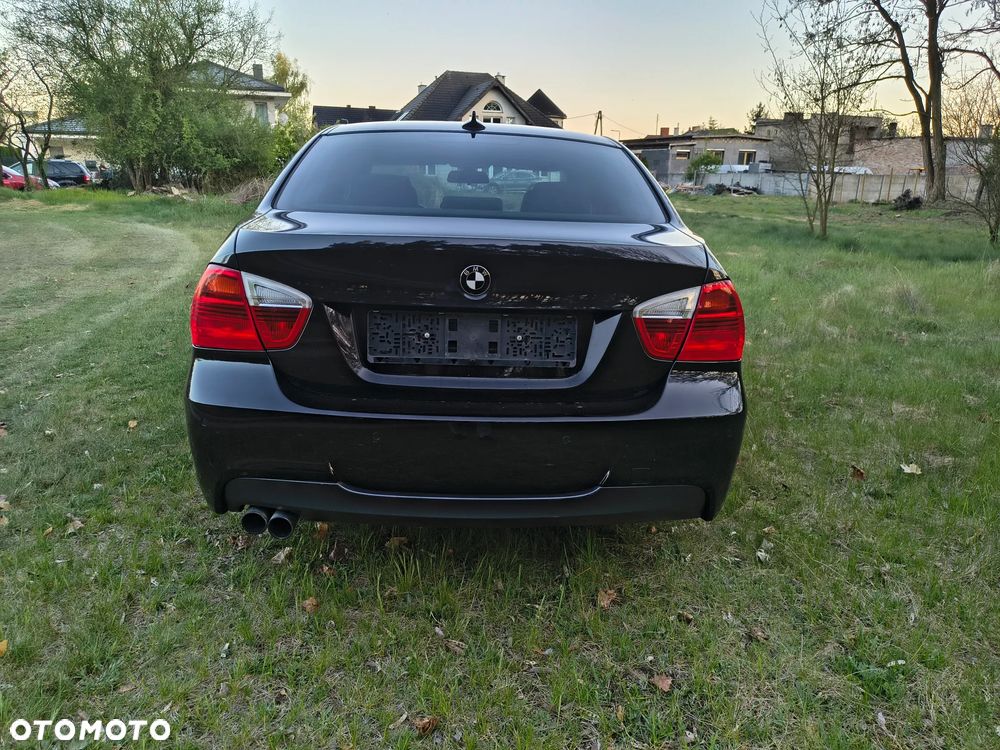BMW Seria 3 325i - 7