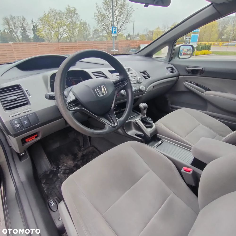 Honda Civic 1.8 Comfort - 12