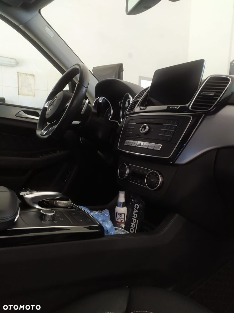 Mercedes-Benz GLE 350 d 4Matic 9G-TRONIC AMG Line - 4