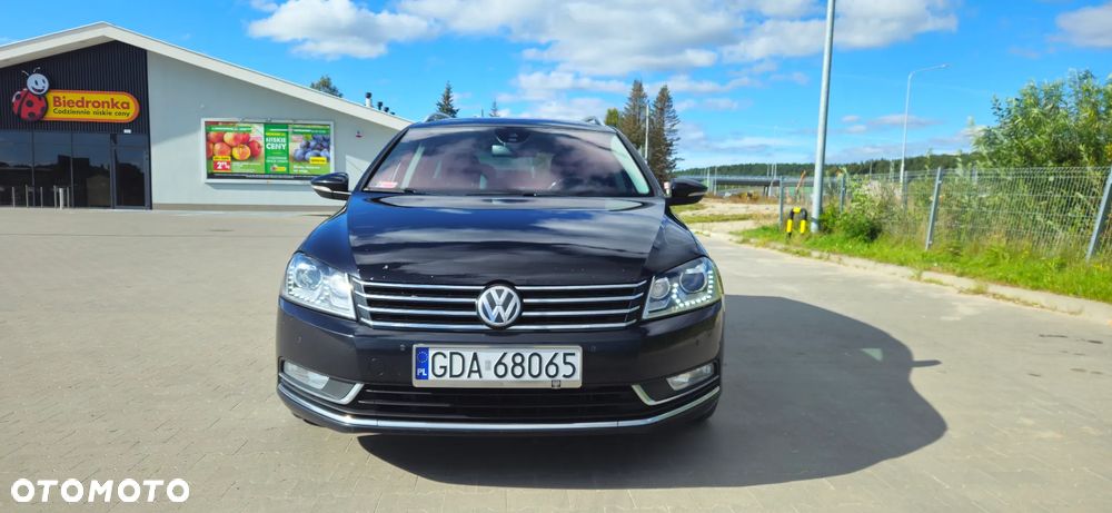 Volkswagen Passat Variant 2.0 TDI DSG BlueMotion Technology Comfortline - 2