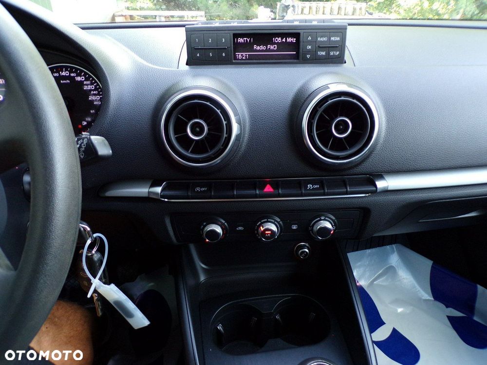 Audi A3 Sportback - 21