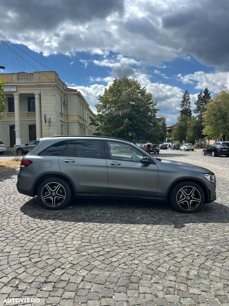 Mercedes-Benz GLC - 3