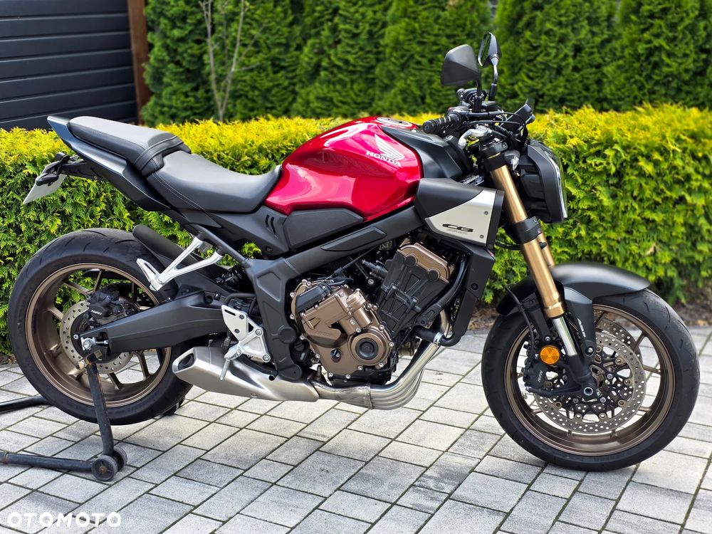 Honda CB - 2