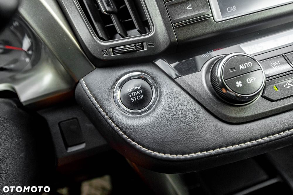 Toyota RAV4 2.0 Premium - 30