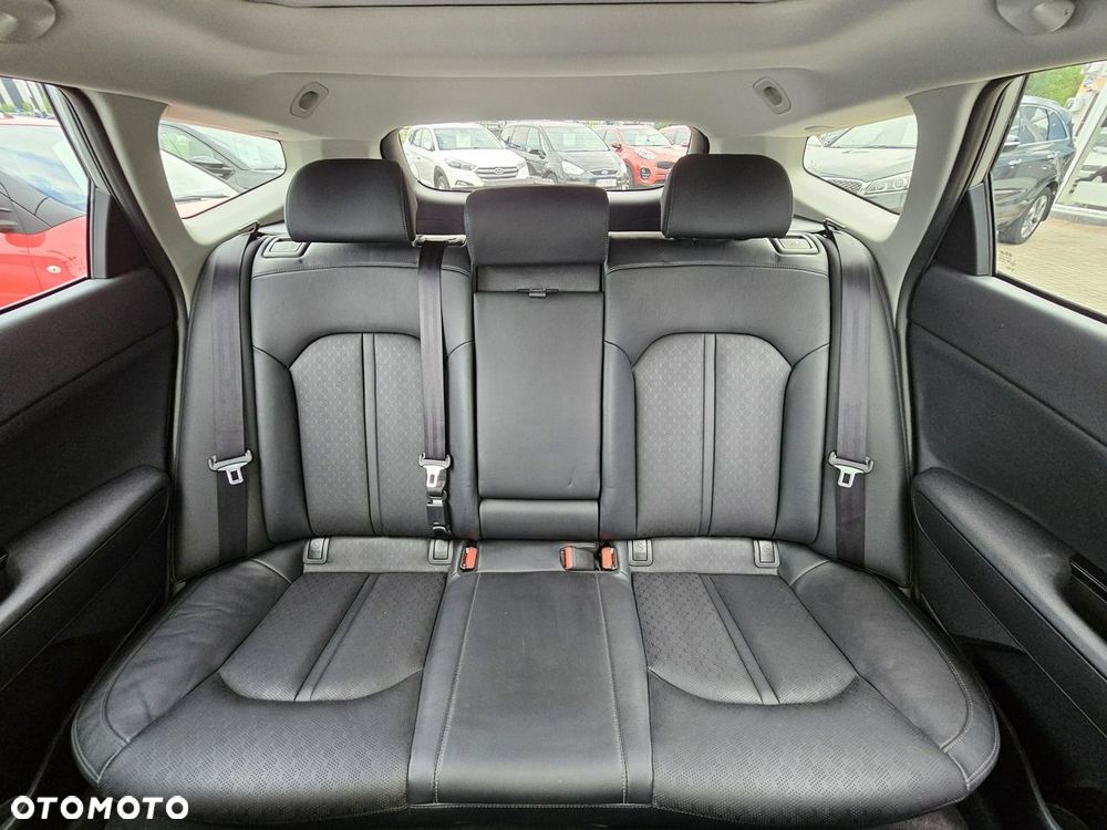 Kia Optima - 18
