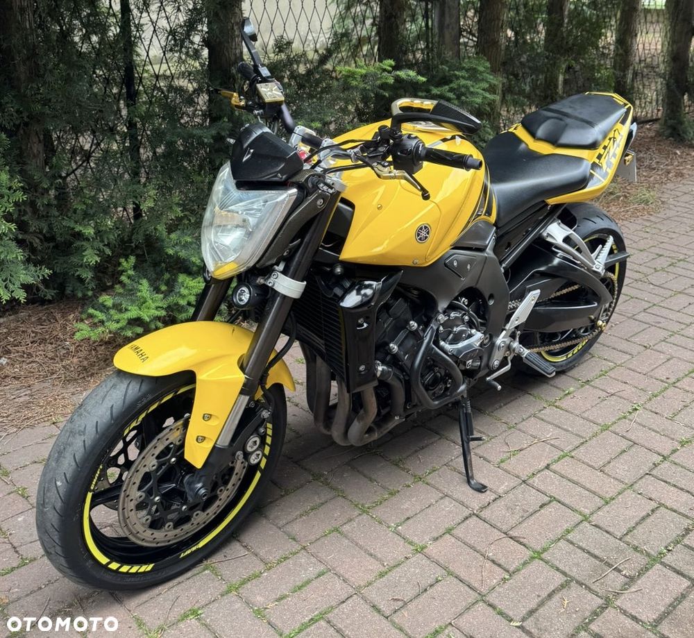 Yamaha FZ - 4