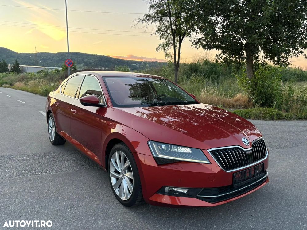 Skoda Superb 2.0 TDI DSG Premium Edition - 1