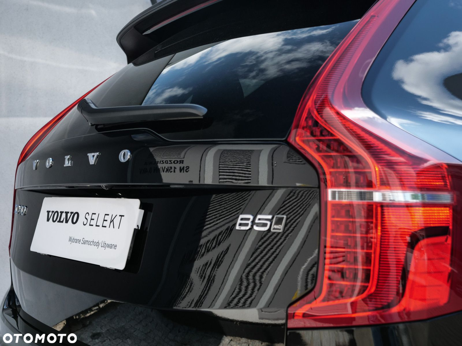 Volvo XC 90 - 9