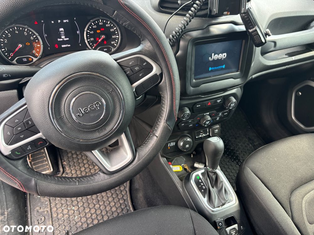 Jeep Renegade - 11