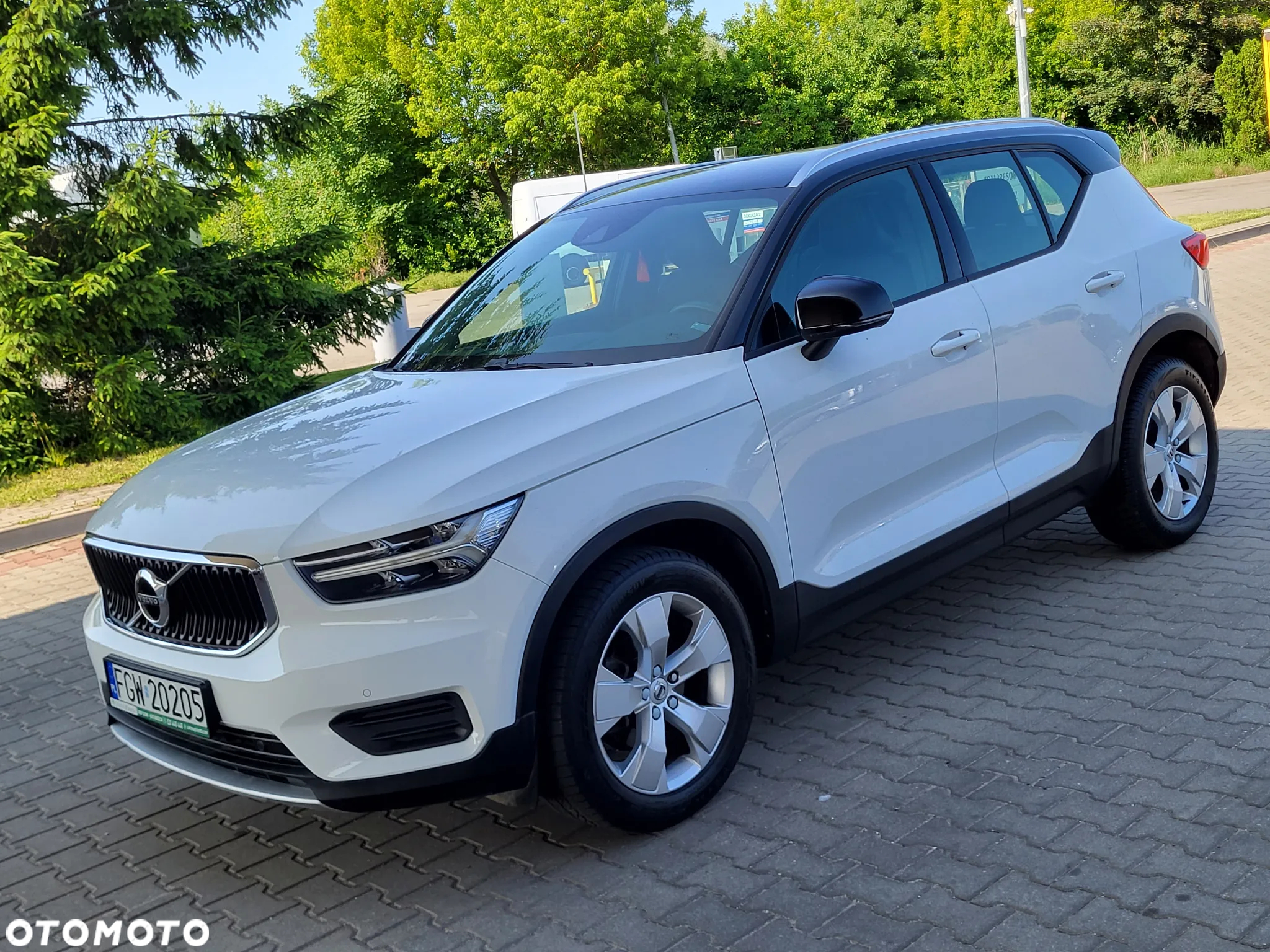 Volvo XC 40 T3 Momentum - 12